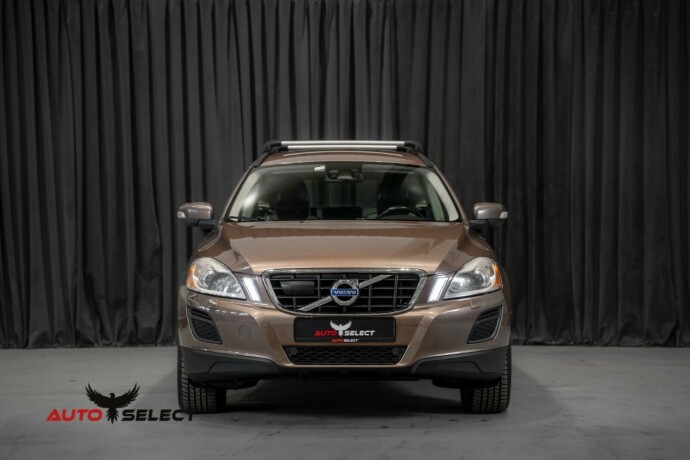 volvo-xc-60-diesel-2011-big-4