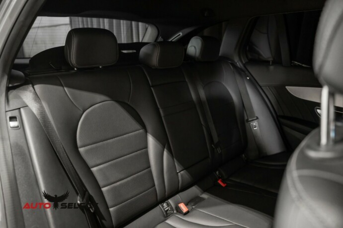 mercedes-benz-c-klasse-diesel-2015-big-15