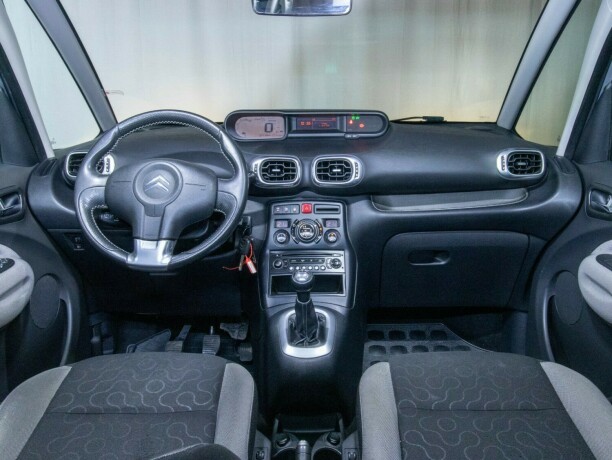 citroen-c3-picasso-diesel-2010-big-30