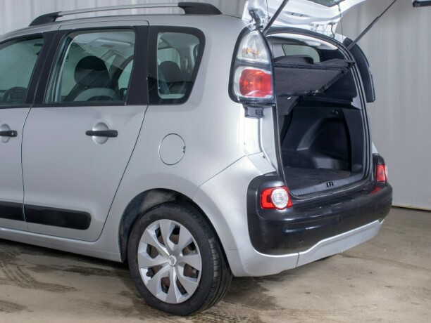 citroen-c3-picasso-diesel-2010-big-7