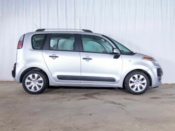 citroen-c3-picasso-diesel-2010-big-4