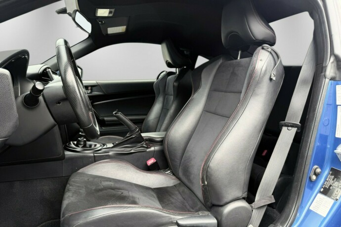 subaru-brz-bensin-2014-big-12