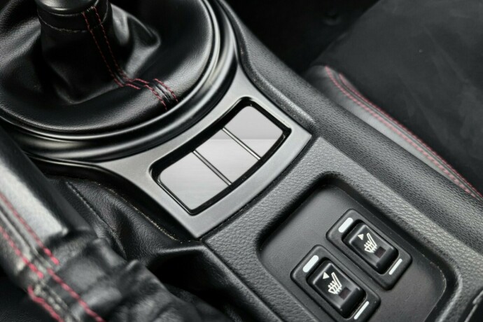 subaru-brz-bensin-2014-big-25
