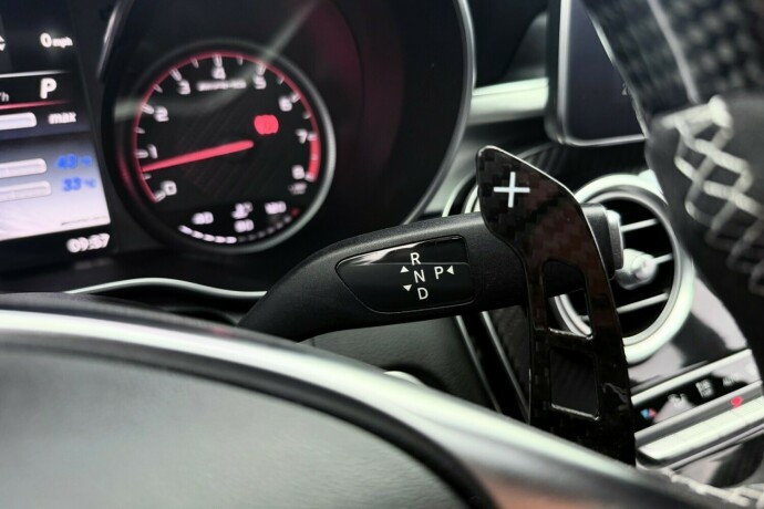 mercedes-benz-c63-bensin-2015-big-24