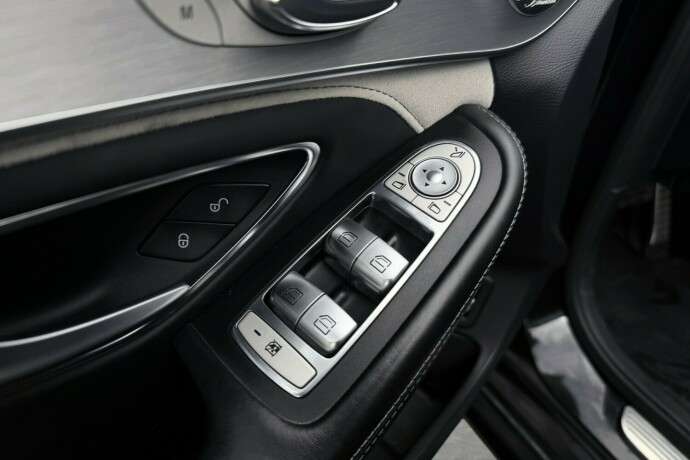 mercedes-benz-c63-bensin-2015-big-14
