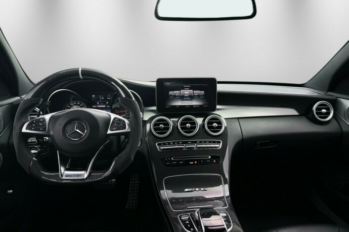 mercedes-benz-c63-bensin-2015-big-18