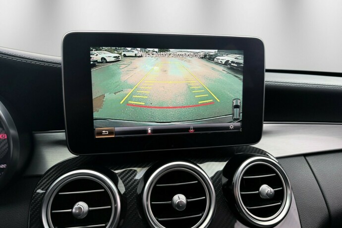 mercedes-benz-c63-bensin-2015-big-32