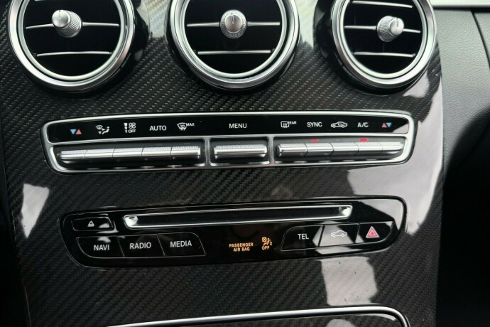 mercedes-benz-c63-bensin-2015-big-33