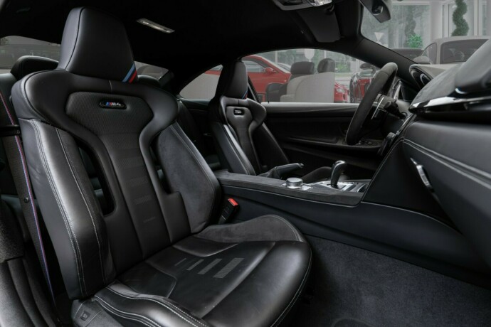 bmw-m4-bensin-2018-big-52