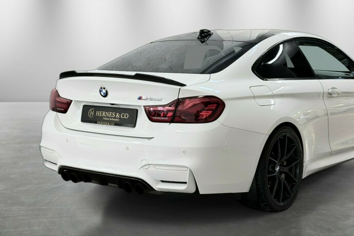 bmw-m4-bensin-2018-big-3
