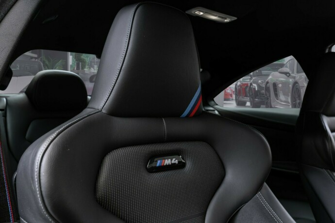 bmw-m4-bensin-2018-big-53