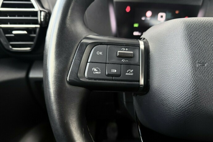 citroen-c4-bensin-2021-big-16