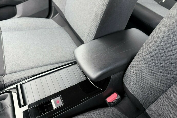 citroen-c4-bensin-2021-big-21