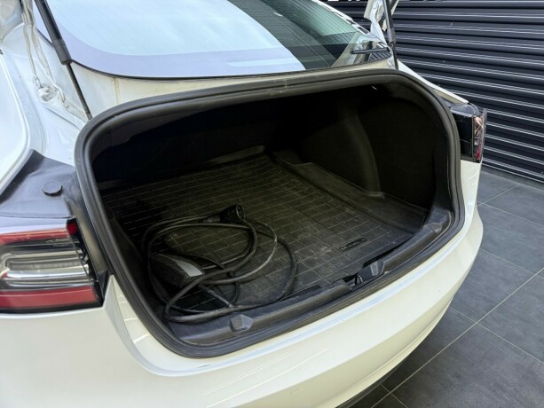 tesla-model-3-elektrisitet-2019-big-25