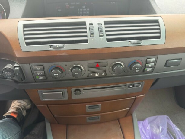 bmw-7-serie-bensin-2002-big-23