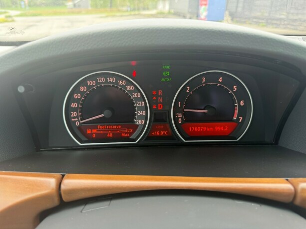 bmw-7-serie-bensin-2002-big-21