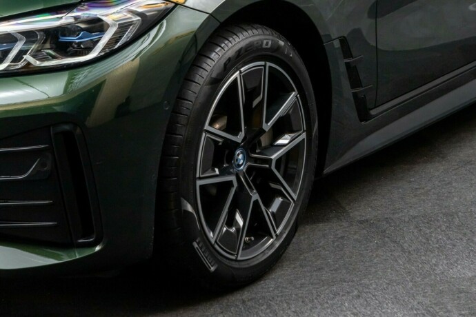 bmw-i4-elektrisitet-2024-big-3