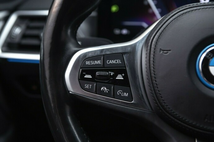 bmw-i4-elektrisitet-2024-big-10