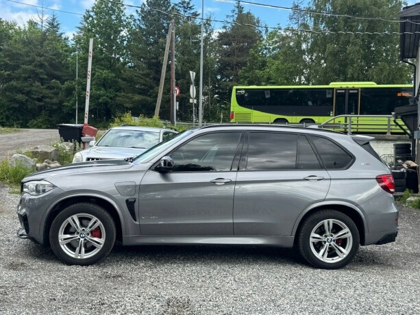 bmw-x5-elektrisitetbensin-2018-big-1