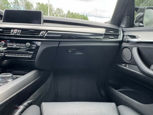 bmw-x5-elektrisitetbensin-2018-big-21