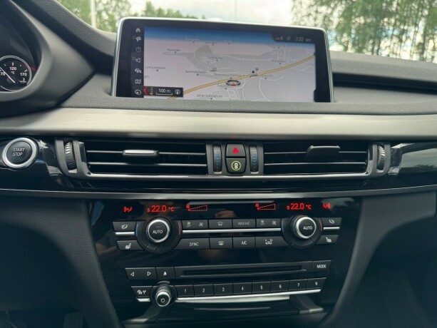 bmw-x5-elektrisitetbensin-2018-big-14