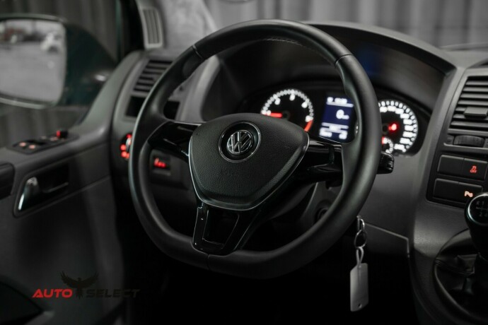 volkswagen-caravelle-diesel-2010-big-26