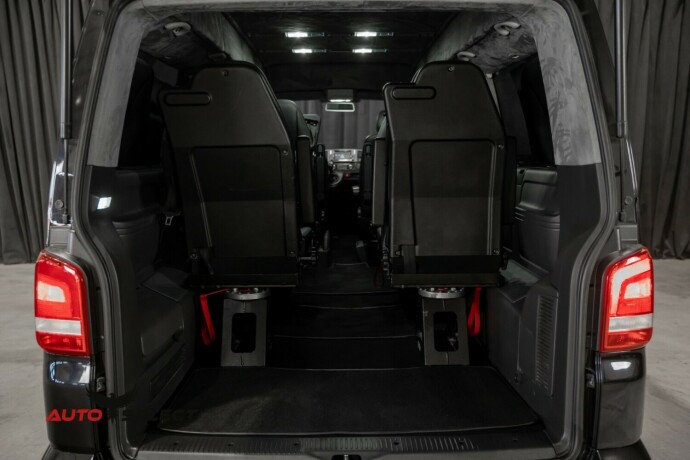 volkswagen-caravelle-diesel-2010-big-10