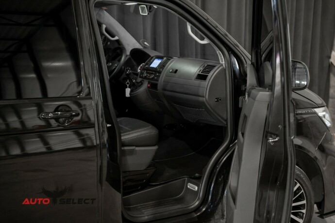 volkswagen-caravelle-diesel-2010-big-20