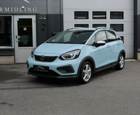 honda-jazz-elektrisitetbensin-2021-big-0