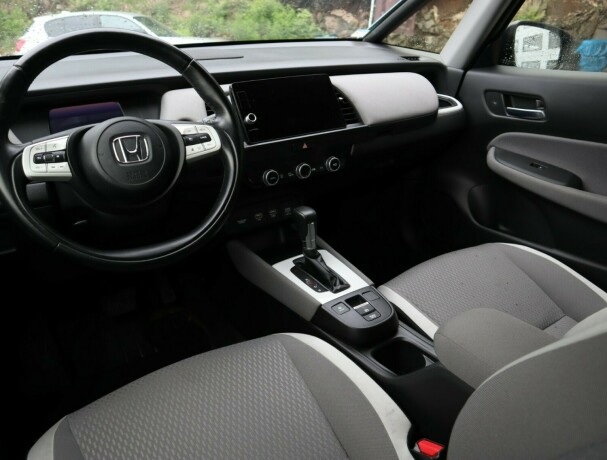 honda-jazz-elektrisitetbensin-2021-big-9