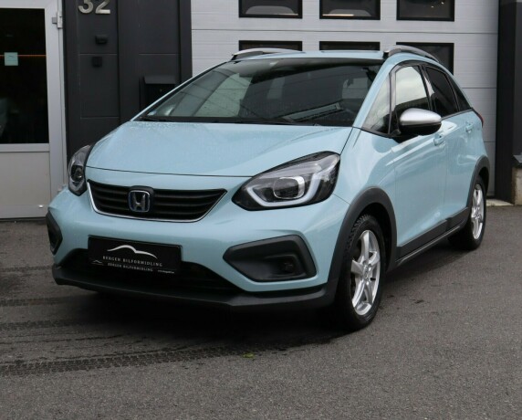 honda-jazz-elektrisitetbensin-2021-big-2