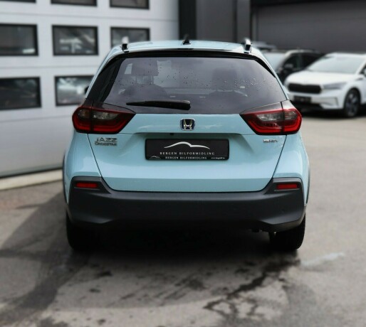 honda-jazz-elektrisitetbensin-2021-big-5