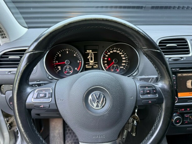 volkswagen-golf-diesel-2009-big-8