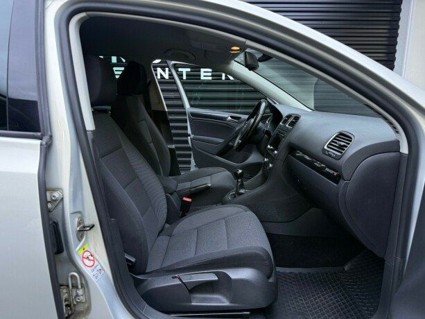 volkswagen-golf-diesel-2009-big-15