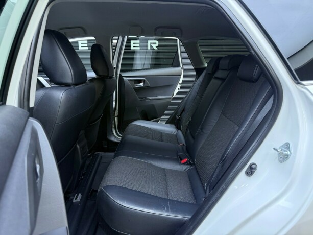 toyota-auris-bensin-2014-big-29
