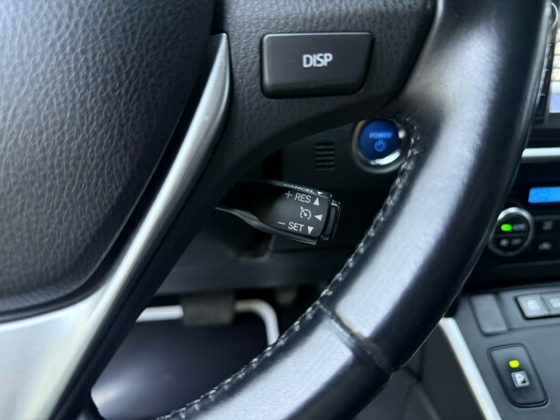 toyota-auris-bensin-2014-big-13