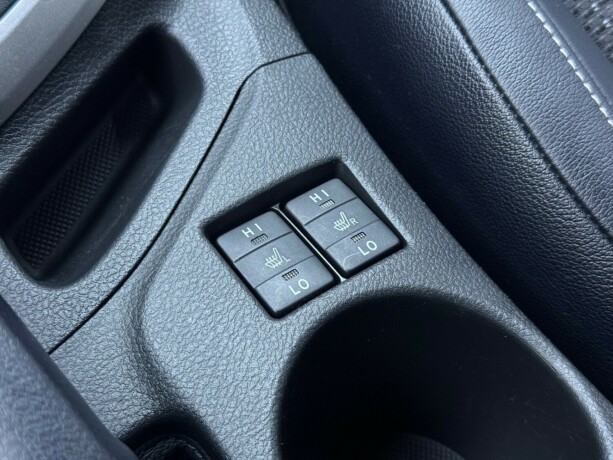 toyota-auris-bensin-2014-big-24