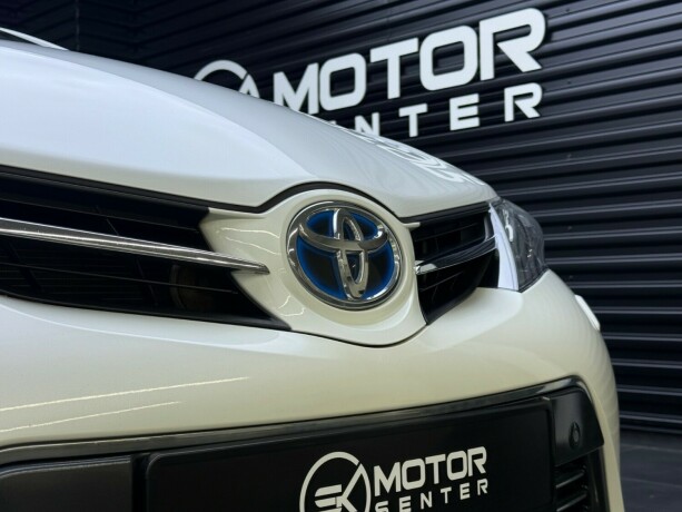 toyota-auris-bensin-2014-big-3
