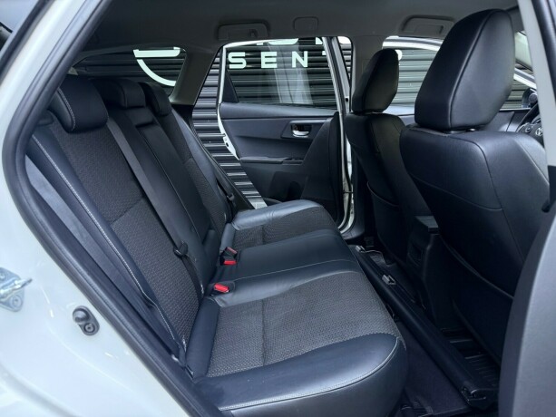toyota-auris-bensin-2014-big-30