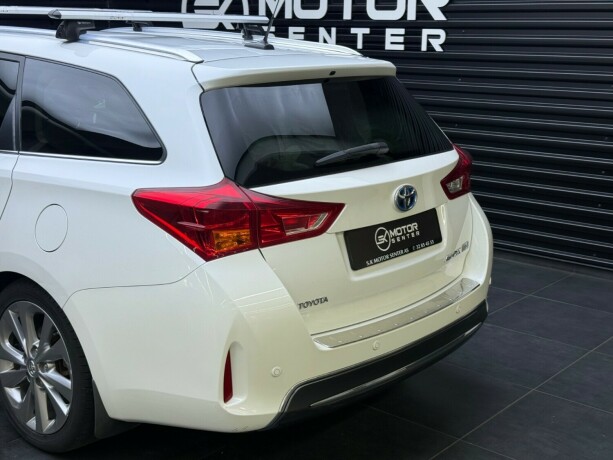 toyota-auris-bensin-2014-big-5