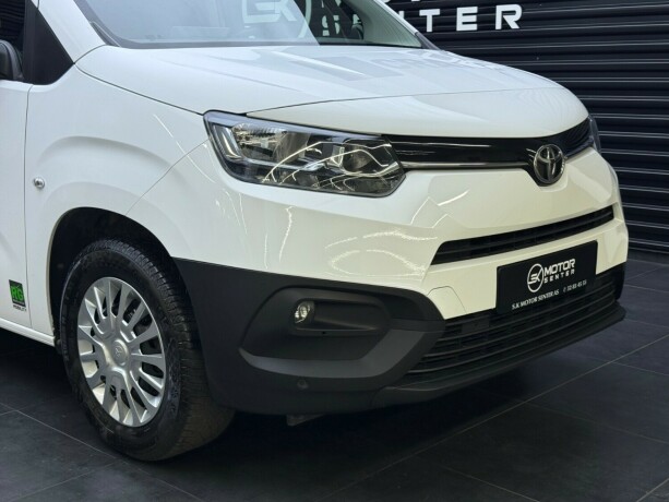 toyota-proace-city-diesel-2022-big-2