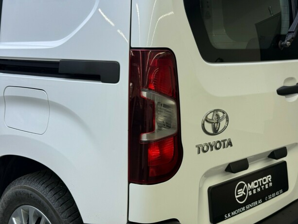 toyota-proace-city-diesel-2022-big-6