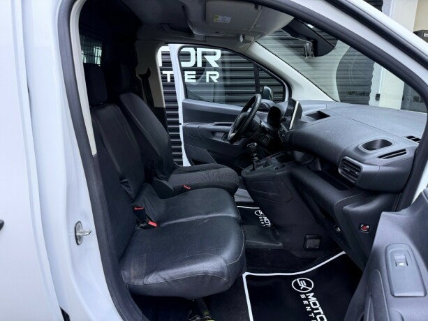 toyota-proace-city-diesel-2022-big-20