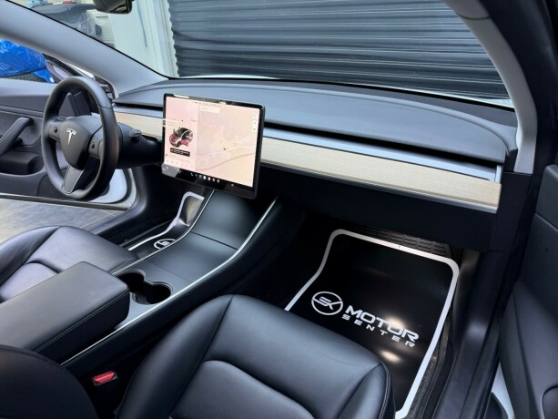 tesla-model-3-elektrisitet-2019-big-9
