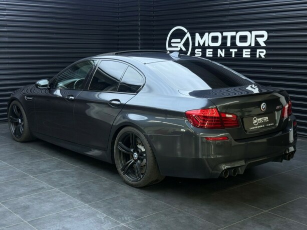 bmw-m5-bensin-2018-big-2