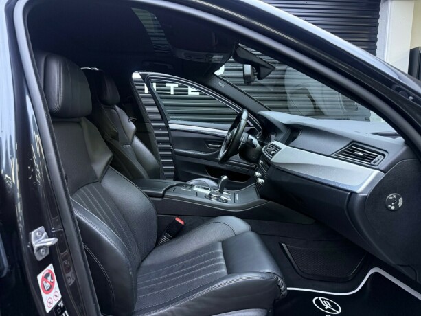 bmw-m5-bensin-2018-big-36