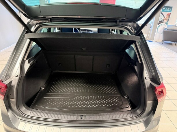 volkswagen-tiguan-diesel-2018-big-18