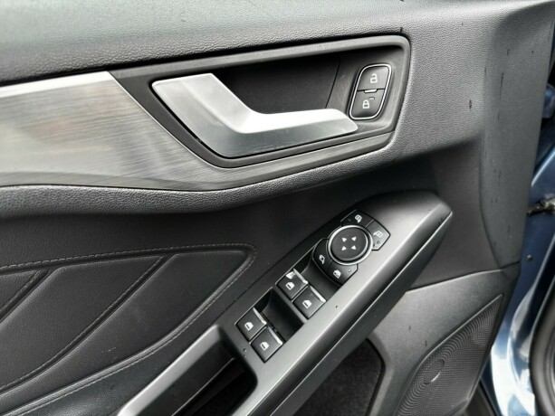 ford-focus-bensin-2019-big-13