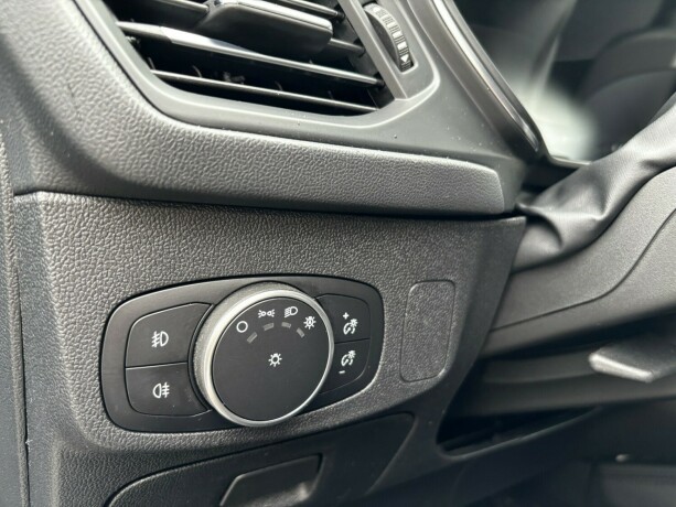 ford-focus-bensin-2019-big-14