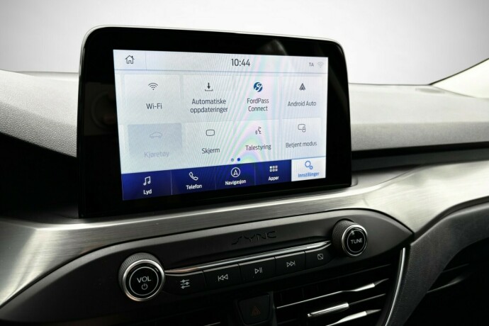 ford-focus-bensin-2019-big-20